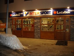 Magasin intersport la glisse location de ski à st sorlin d'arves